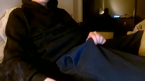 Snapshot of frenchms chatting on 02/14/25, 12:57 frenchms online show from 02/14/25, 12:57