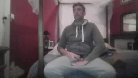 Snapshot of frenchpapalover chatting on 01/18/26, 07:17 frenchpapalover online show from 01/18/26, 07:17