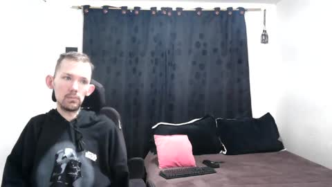 Thomas y Sophia online show from 12/13/24, 10:08