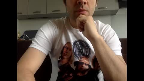 Snapshot of frenchy_from_paris chatting on 05/10/26, 08:52 frenchy_from_paris online show from 05/10/26, 08:52