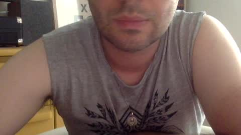 Snapshot of frenchy_from_paris chatting on 06/21/26, 04:42 frenchy_from_paris online show from 06/21/26, 04:42