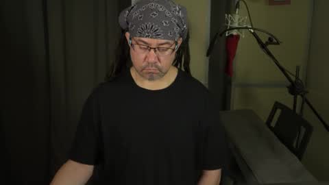 Snapshot of freqmoar chatting on 03/01/26, 11:23 freqmoar online show from 03/01/26, 11:23