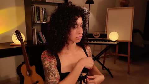 Vale online show from 09/22/25, 04:25