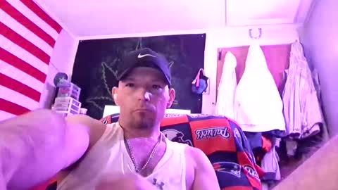 Snapshot of fresh10ne7 chatting on 04/07/26, 08:37 fresh10ne7 online show from 04/07/26, 08:37