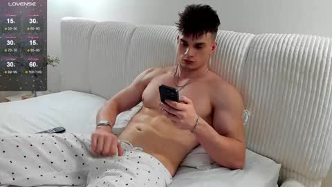 Alex or Andrzej online show from 03/08/25, 08:25