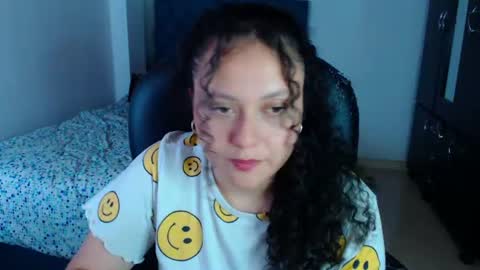 Snapshot of freud_x_louise1 chatting on 07/28/26, 01:23 Louise online show from 07/28/26, 01:23