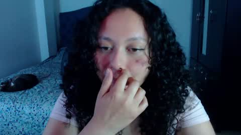 Snapshot of freud_x_louise1 chatting on 08/09/26, 03:50 Louise online show from 08/09/26, 03:50