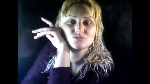 Snapshot of freya_millf chatting on 02/25/25, 09:35 Freya Millf online show from 02/25/25, 09:35