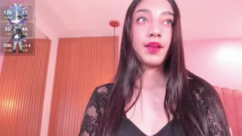 Snapshot of freya_zimmerman_ chatting on 06/24/26, 11:04 Pau online show from 06/24/26, 11:04