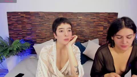 Snapshot of freyaa__1 chatting on 06/16/26, 01:03 Freya online show from 06/16/26, 01:03