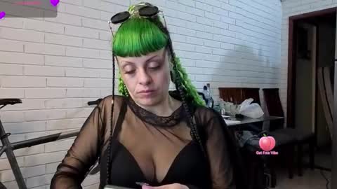 freyaa_sorceress online show from 09/25/25, 02:59