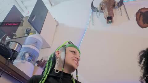 freyaa_sorceress online show from 10/21/25, 03:18