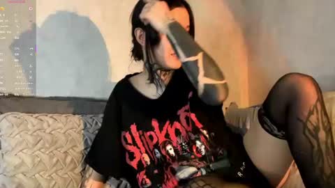 Snapshot of freyablow chatting on 07/15/26, 04:12 freyablow online show from 07/15/26, 04:12