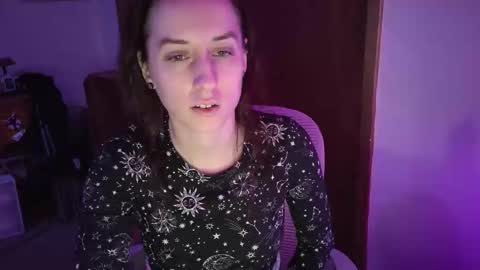 FreyaTheGemini online show from 12/21/24, 12:20