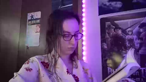 FreyaTheGemini online show from 09/19/25, 09:26