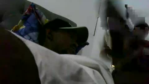 Snapshot of freza012 chatting on 05/12/26, 03:31 freza012 online show from 05/12/26, 03:31