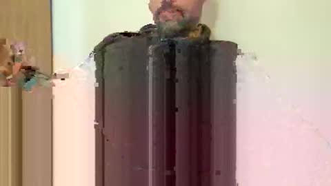 Snapshot of frezer09 chatting on 04/12/26, 12:43 frezer09 online show from 04/12/26, 12:43