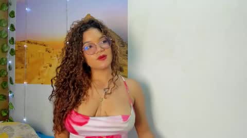 Frezzita online show from 10/19/25, 07:36