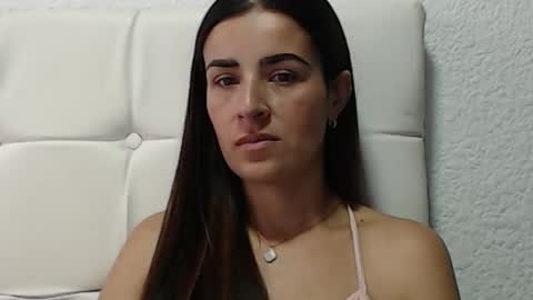 Snapshot of frida__x chatting on 02/10/26, 06:12 Frida online show from 02/10/26, 06:12