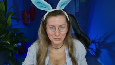 Frida Tander online show from 12/30/24, 09:05