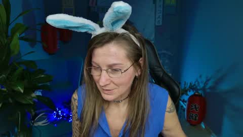 Frida Tander online show from 12/31/24, 01:08