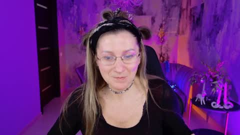 Frida Tander online show from 01/01/25, 03:14