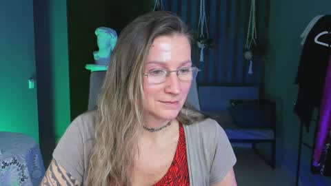 Frida Tander online show from 01/07/25, 03:02