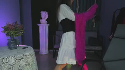 Frida Tander online show from 01/08/25, 03:17