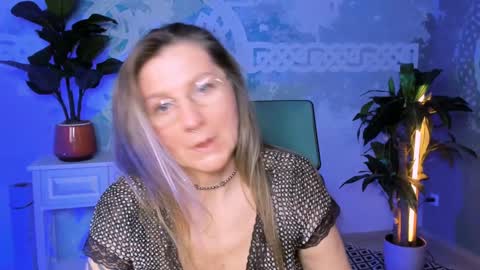 Frida Tander online show from 01/18/25, 09:13