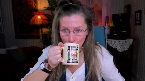 Frida Tander online show from 02/06/25, 09:11