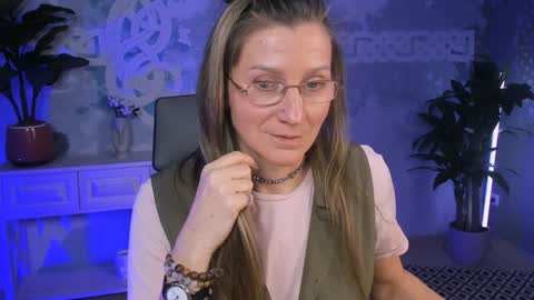 Frida Tander online show from 02/07/25, 05:40