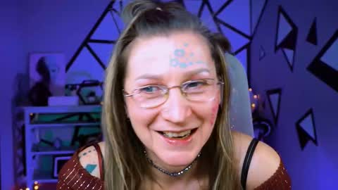 Frida Tander online show from 02/16/25, 04:10