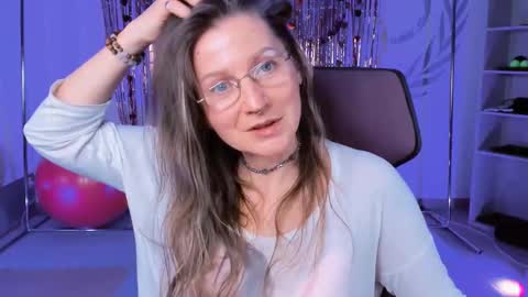 Frida Tander online show from 02/17/25, 12:05