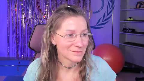 Frida Tander online show from 02/24/25, 12:16