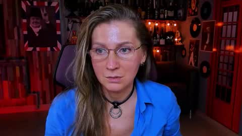 Frida Tander online show from 09/15/25, 01:11