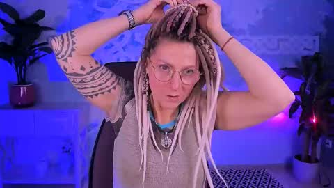 Frida Tander online show from 02/18/26, 05:14