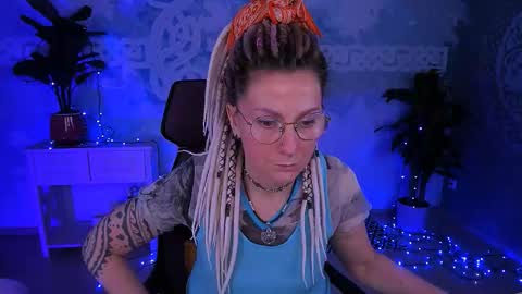 Frida Tander online show from 02/25/26, 05:06