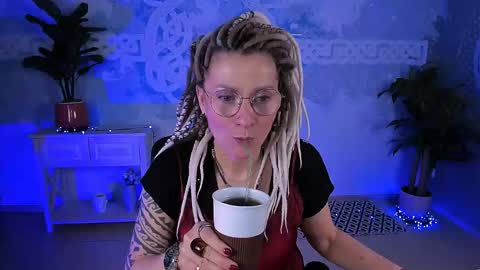 Snapshot of fridatander chatting on 04/26/26, 05:16 Frida Tander online show from 04/26/26, 05:16