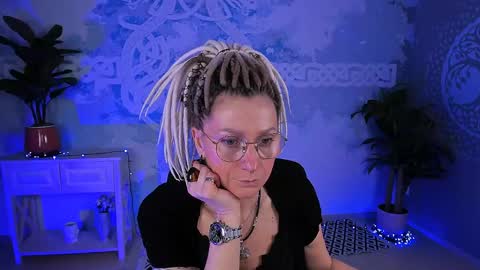 Snapshot of fridatander chatting on 04/28/26, 05:23 Frida Tander online show from 04/28/26, 05:23
