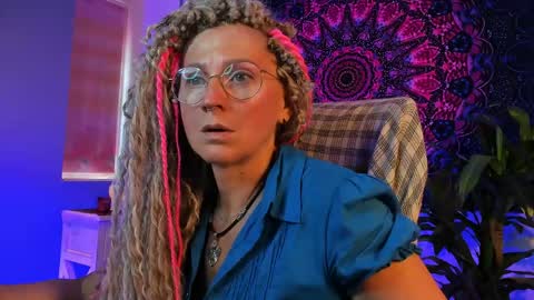 Snapshot of fridatander chatting on 05/26/26, 06:09 Frida Tander online show from 05/26/26, 06:09