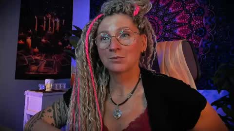 Snapshot of fridatander chatting on 06/07/26, 05:22 Frida Tander online show from 06/07/26, 05:22
