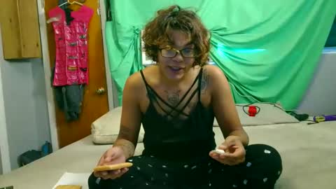 Friday Bliss online show from 09/09/25, 04:28