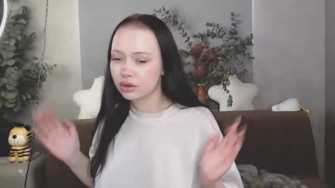 friend_zone_ online show from 04/06/26, 11:22