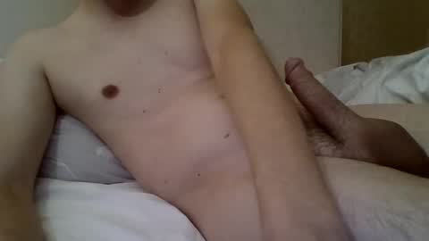 friendly_frank_18 online show from 10/22/25, 10:42