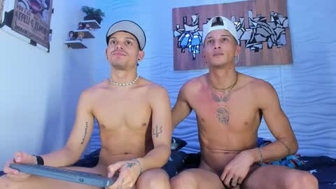 Adam y pitter online show from 10/06/25, 02:09