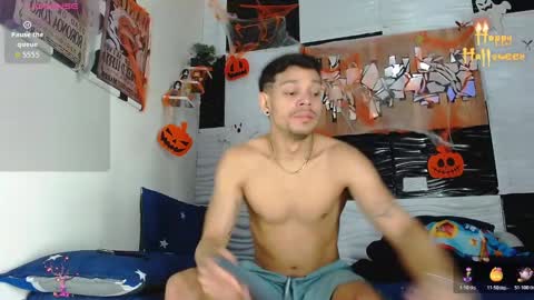 Adam y pitter online show from 10/19/25, 01:45