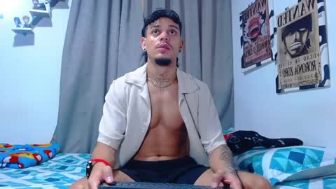 Snapshot of friendsofeverything_ chatting on 07/11/26, 12:19 Adam y pitter online show from 07/11/26, 12:19