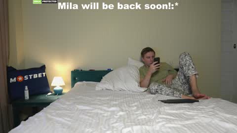 Snapshot of friendsurdreams chatting on 12/27/24, 12:23 friendsurdreams online show from 12/27/24, 12:23