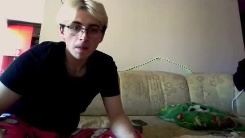 frill1 online show from 03/07/26, 12:02