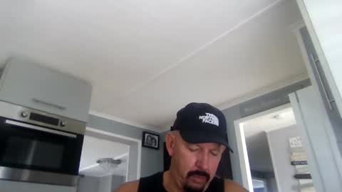 bob online show from 10/08/25, 10:13